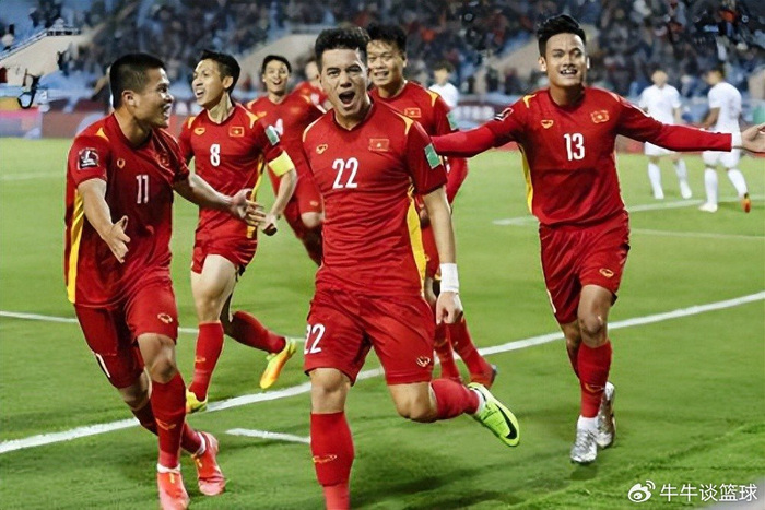 欧博官网-成都蓉城首次从海牛队引援，俱乐部就捡到宝，能力获赞比卡隆强|深圳新鹏城|席尔瓦|中超|青岛海牛|周定洋_新浪新闻