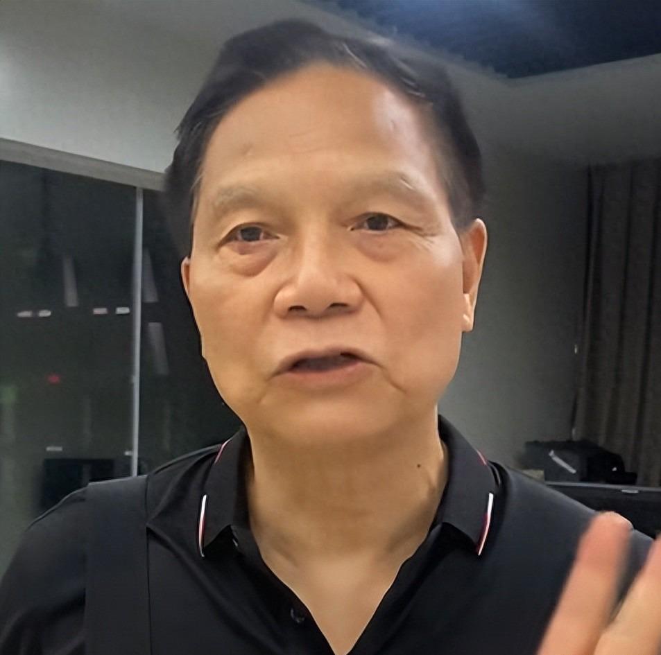 欧博官网-广东足球名宿，和容志行是好搭档，曾任职广东台，如今定居加拿大