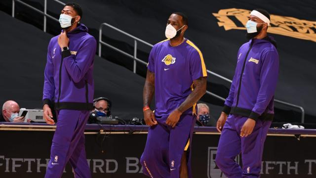 1622956103743099697.jpg Lakers-preseason-e1607977173806.jpg